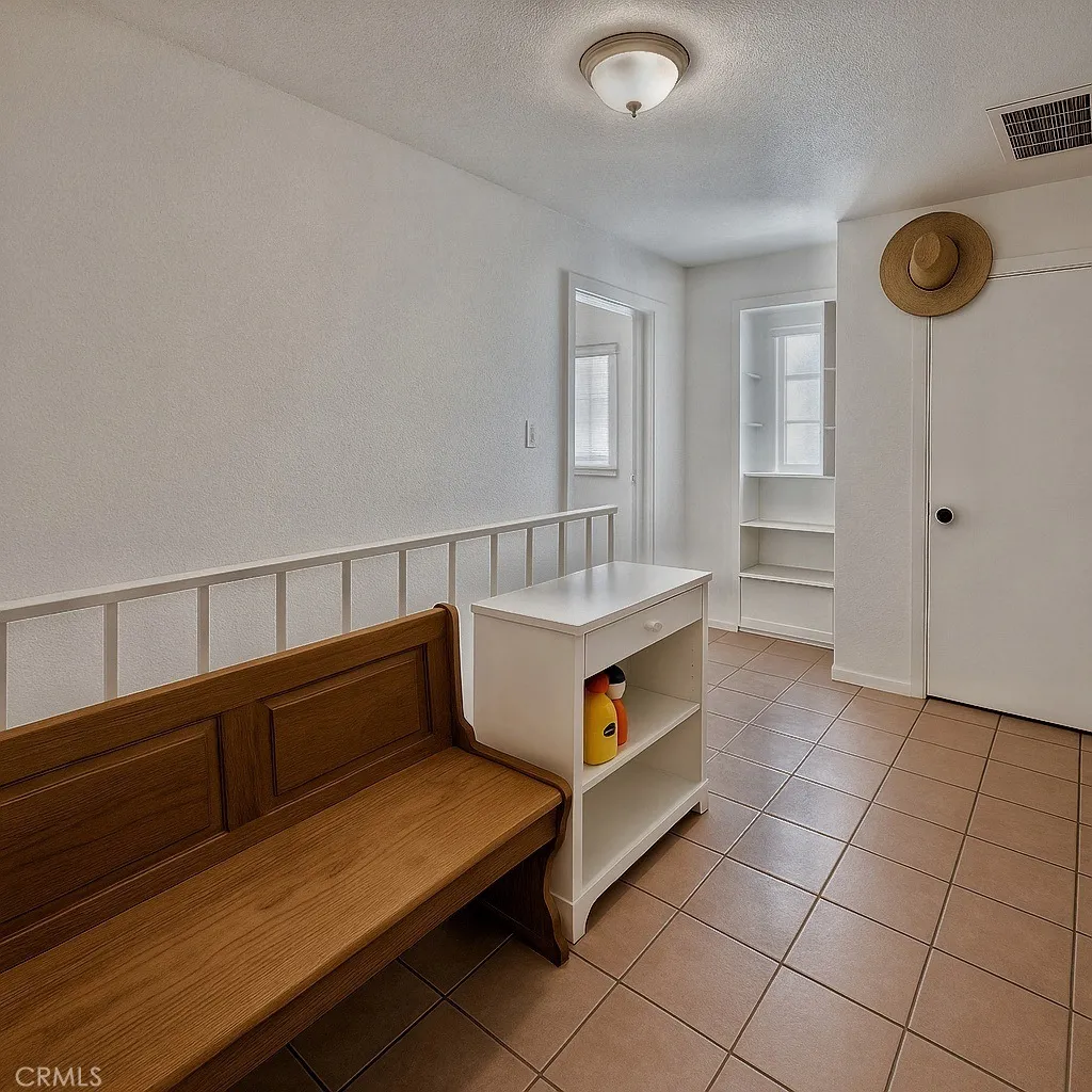 6832 Colmar Avenue, Bell Gardens, California 90201 home-pic-8